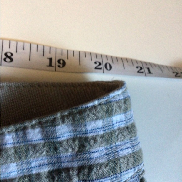 Tommy Bahama men’s 40 light army green plaid flat front casual cotton shorts - Picture 2 of 7